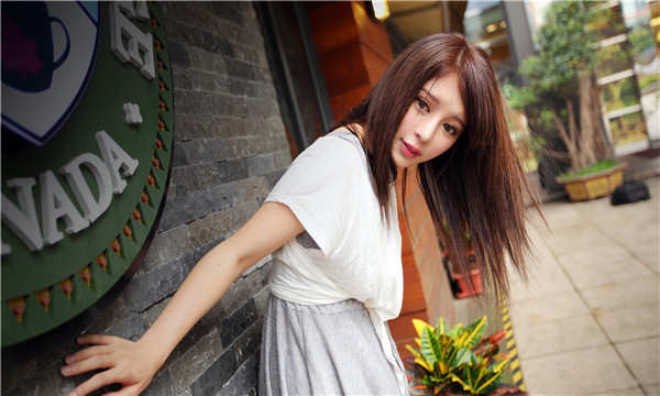 南宁想找一个女性生孩子给报酬-｛找个女人生孩子多少钱｝